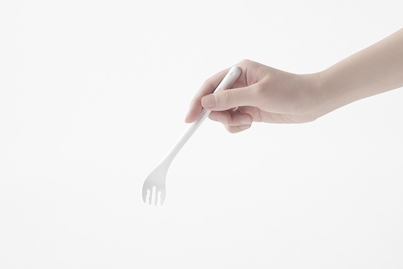 nendo-日清杯麵專用叉-01.jpg