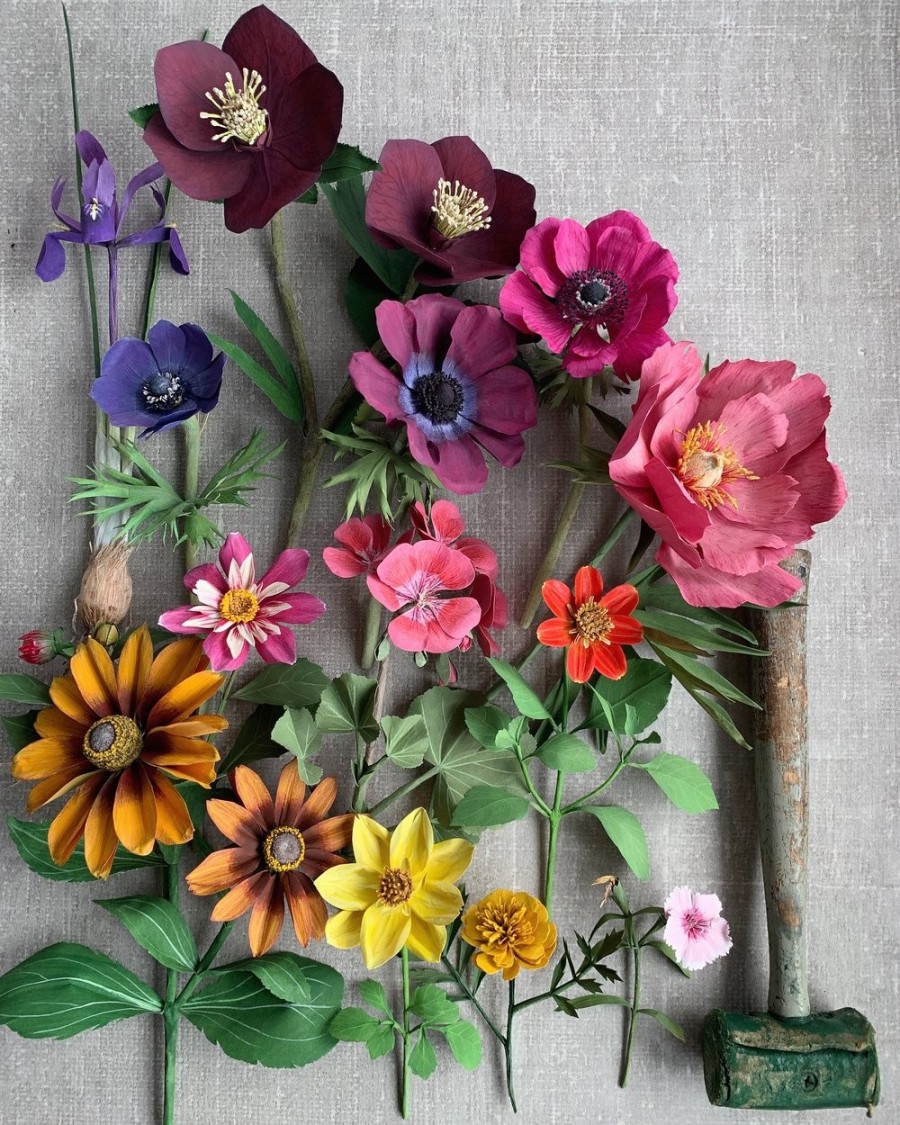 6 Ann Wood Woodlucker flowers_03.jpg 纸艺术的全新境界!美国艺术家奶奶 Ann Wood 似幻似真的纸花、蔬果、羽毛、昆虫 6