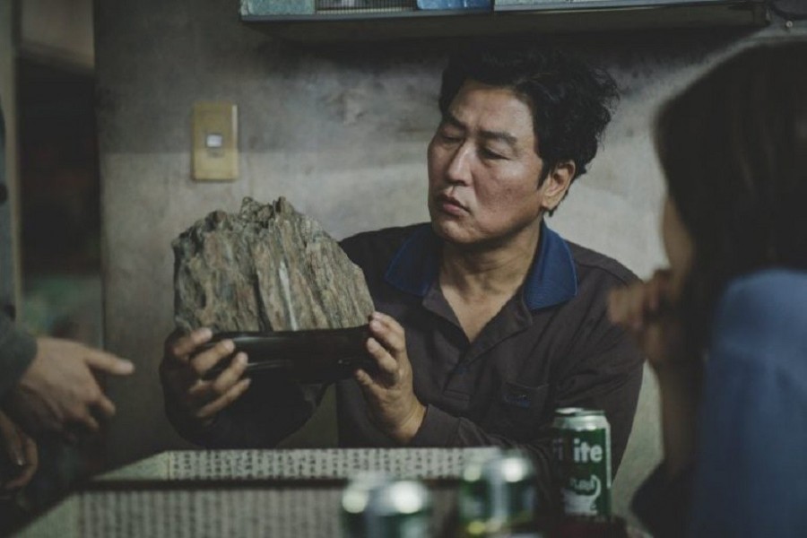 寄生上流 劇照 02 IMDB.jpg