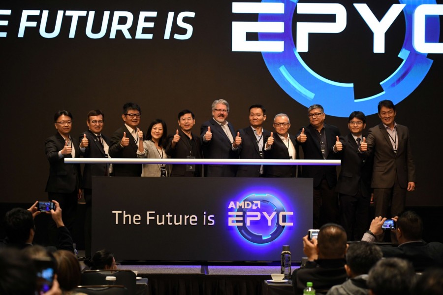 AMD EPYC新世代企業高峰論壇,眾多資料中心合作夥伴站台力挺。圖左至右為ALTOS、Dell E