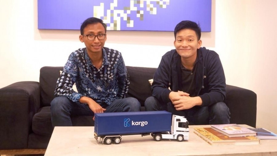 右為Kargo共同創辦人兼CEO方寅