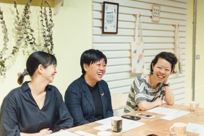 印花樂 3 位共同創辦人，人資長蔡玟卉（左起）、執行長邱瓊玉以及創意總監沈奕妤。