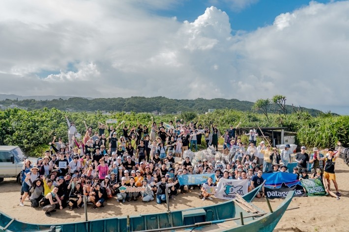 繼 2017 年舉辦第一屆「淨灘藝術節」之後，印花樂於 2019 年再次串連其他企業，舉辦 第二屆活