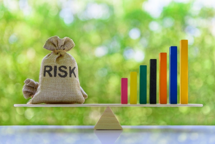 shutterstock_1548938021_risk