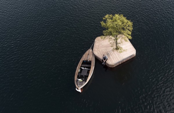 真實生活裡的無人島 丹麥新型態公園 漂浮港邊的木質小島開放自由探索 Shoppingdesign