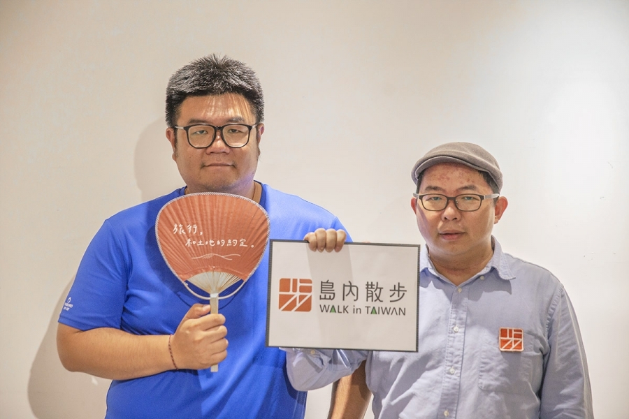左為島內散步品牌行銷總監高捷,右為島內散步創辦人邱翊。攝影:郁子.jpg