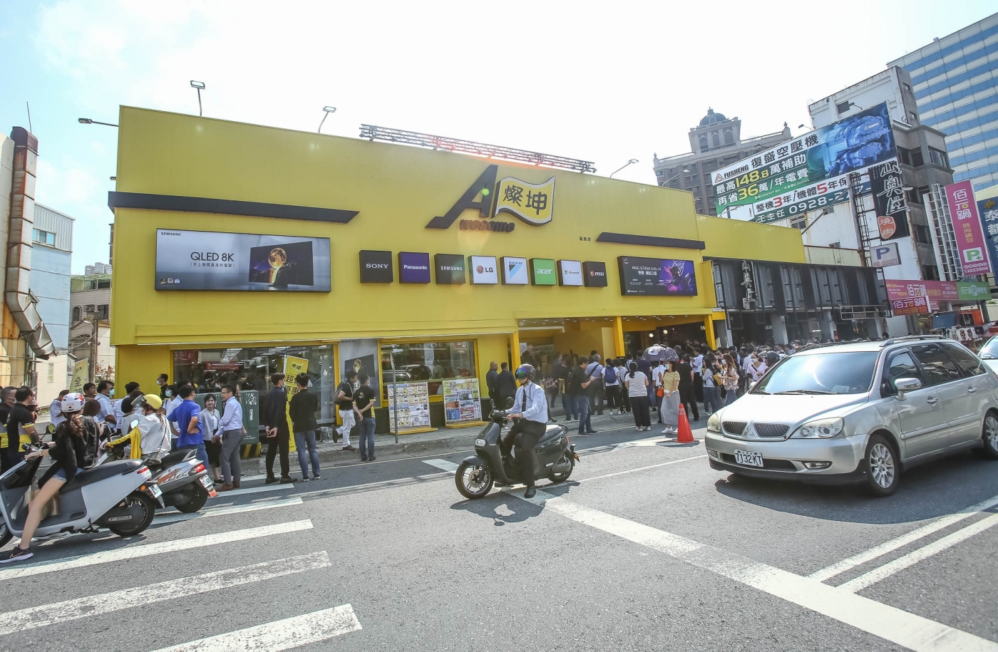 燦坤新董座撕下 黃色鬼屋 標籤 奪回3c通路龍頭 怎麼做到的 數位時代businessnext