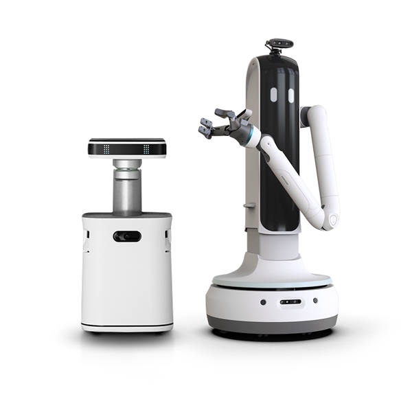 Samsung CES2021_Samsung Bot Handy and care.jpg