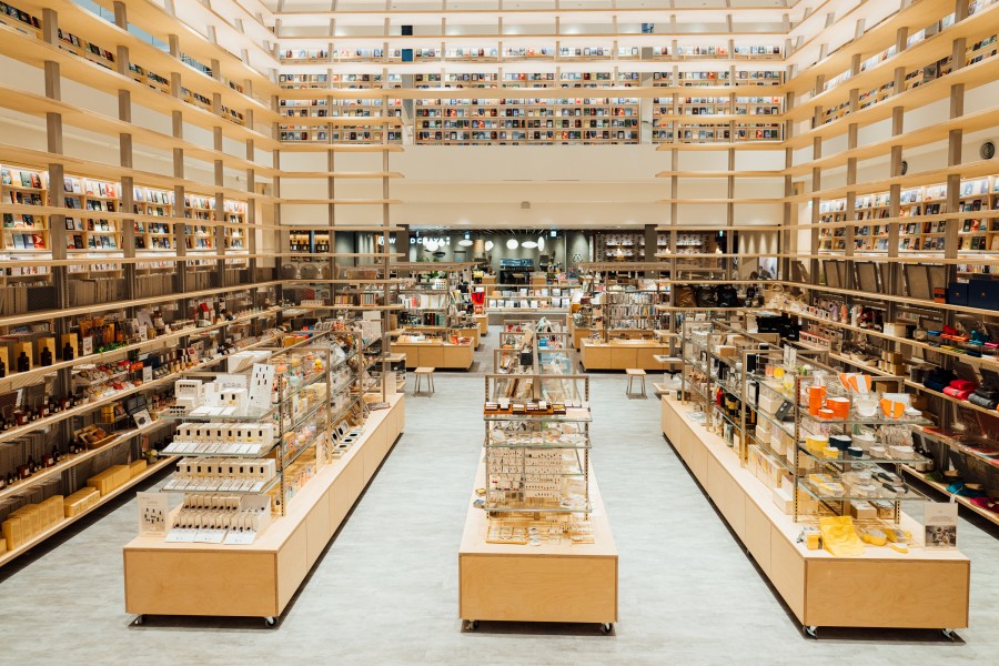 直擊 新竹蔦屋書店 兩層樓近450 坪空間 環景書牆 5 大企劃亮點搶先看 Shoppingdesign 直擊 新竹蔦屋書店 兩層樓近450 坪空間 環景書牆 5 大企劃亮點搶先看 Shoppingdesign