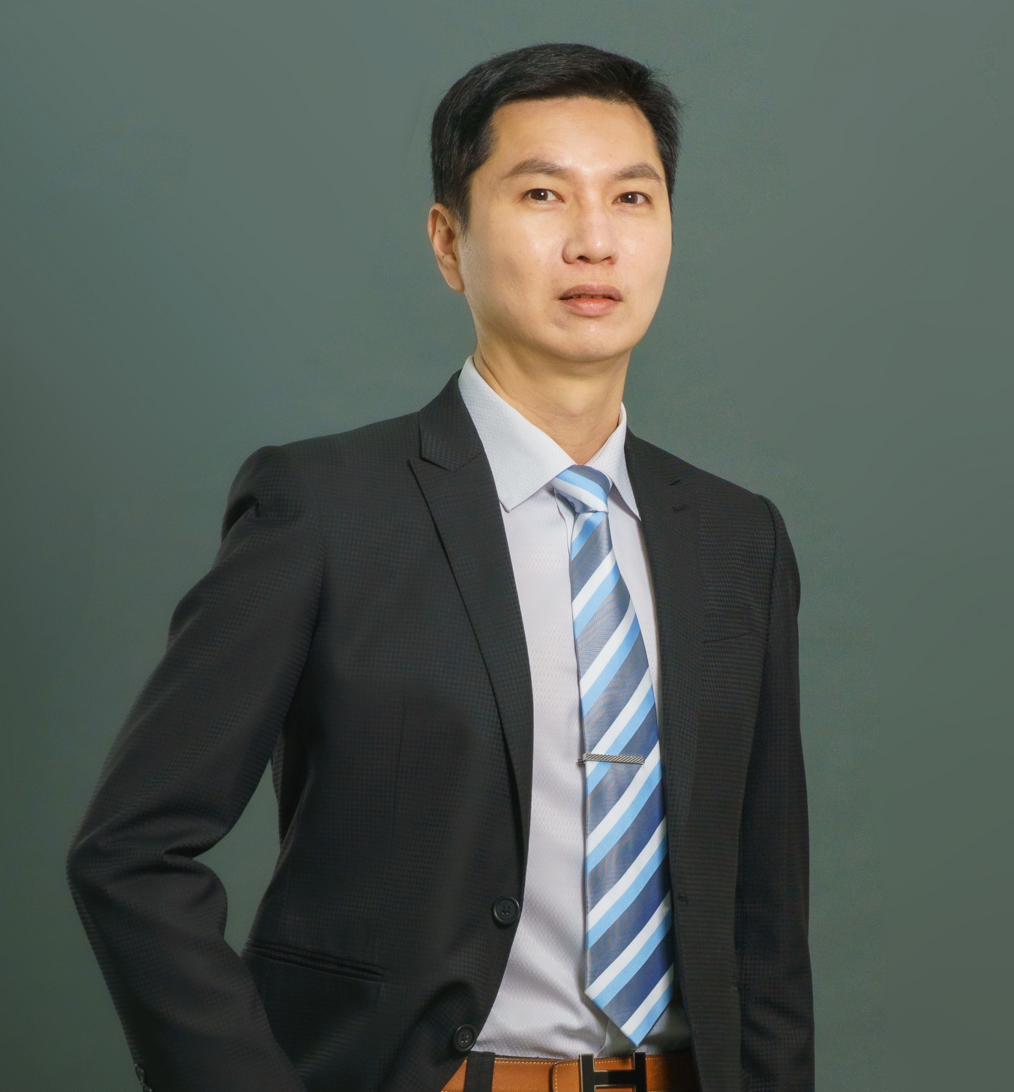 何鴻汶