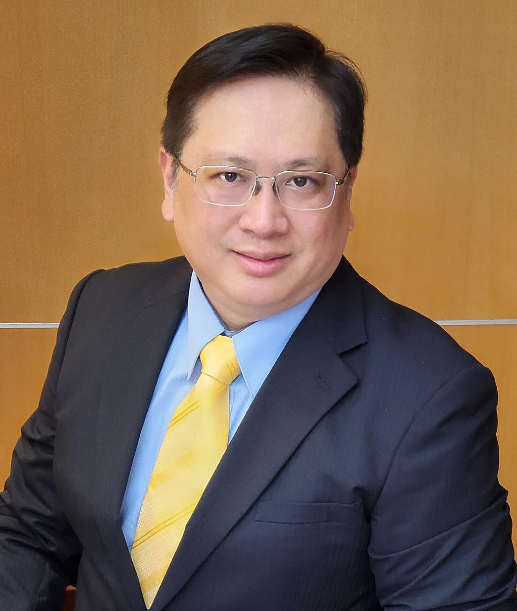 梁伯嵩 Bor-Sung Liang