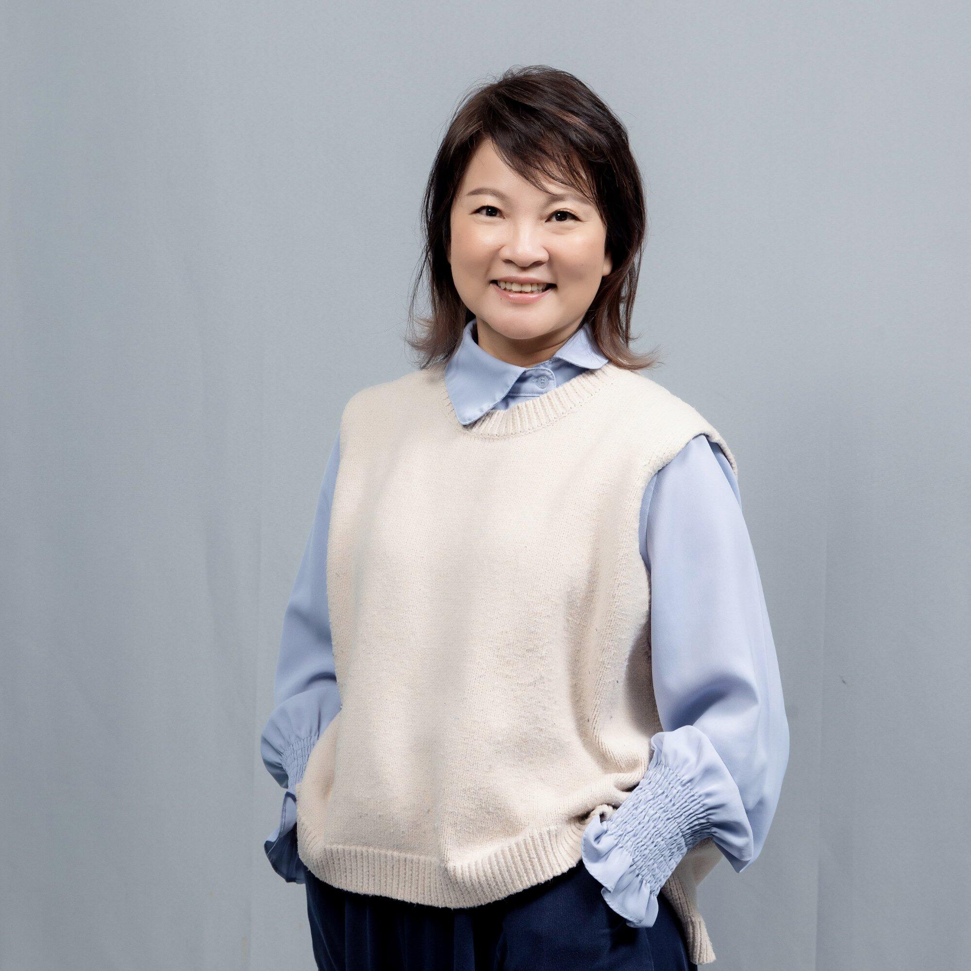 黃真玲 (Irene) 