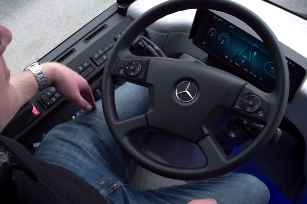 Mercedes Benz Future Bus