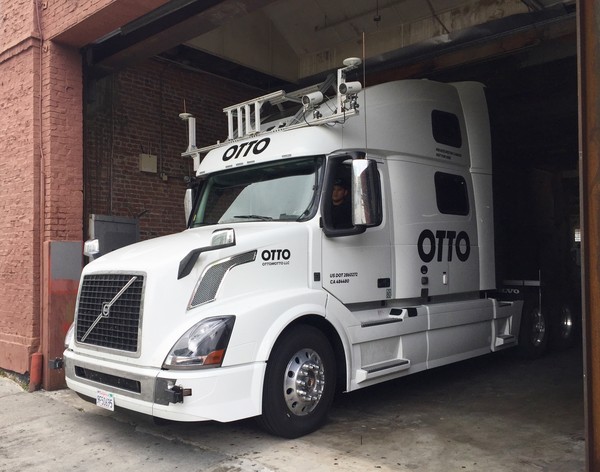 Uber_OTTO_at_their_SF_headquarters.jpg