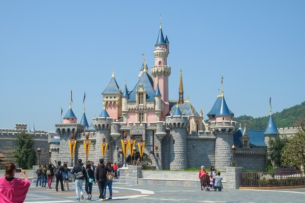 僅編輯使用 disney shutterstock